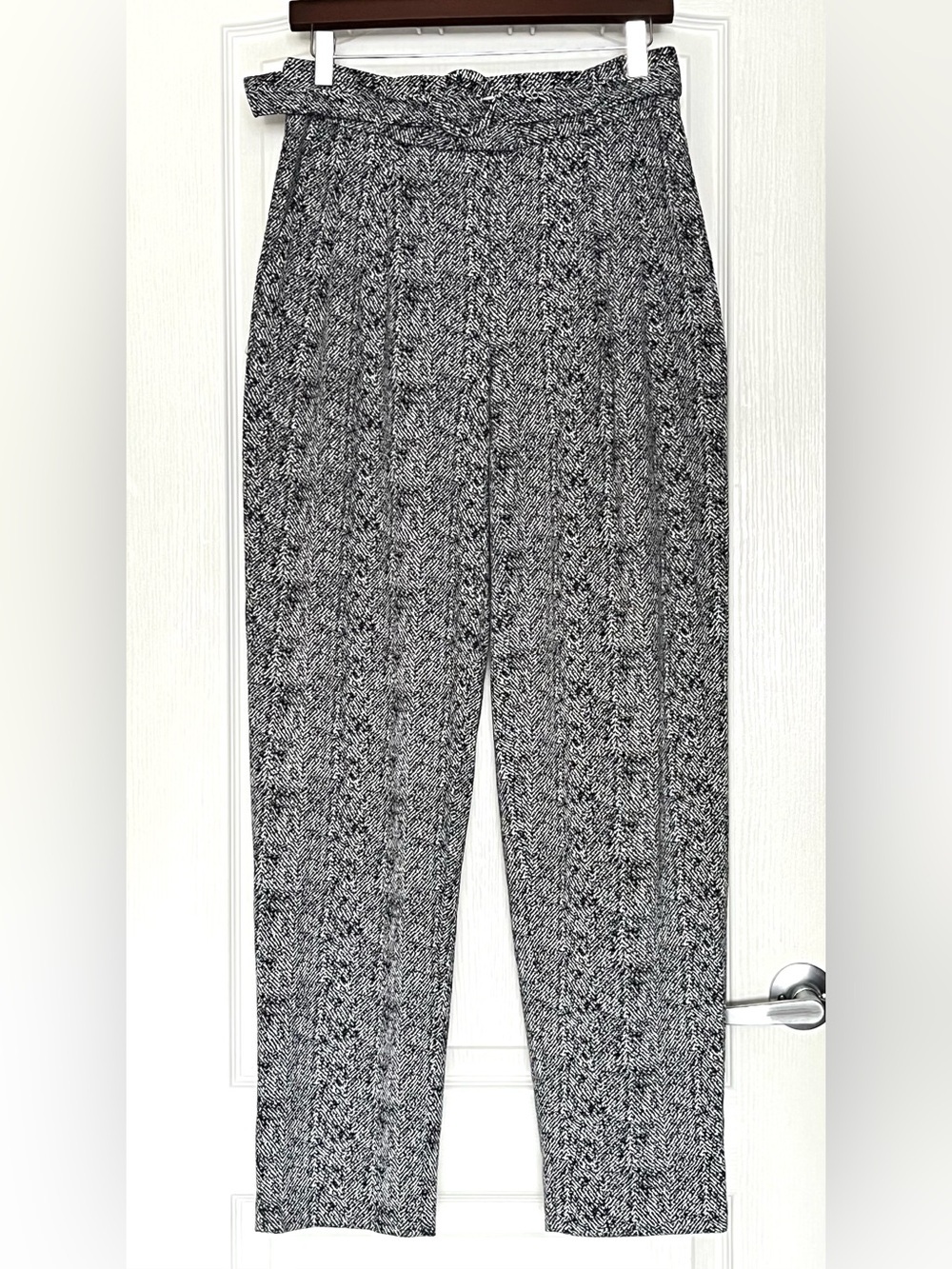 Karl Lagerfeld Paris Belted Tweed Trouser B&W Chevron Size 6 Tailored Office